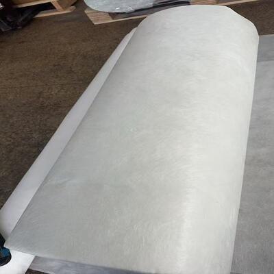Fiberglass surface veil, also known as fiberglass surface mat or fiberglass surface tissue, is thin non‑woven E‑glass for FRP. It delivers fast resin wet‑out, smooth pinhole‑free surface